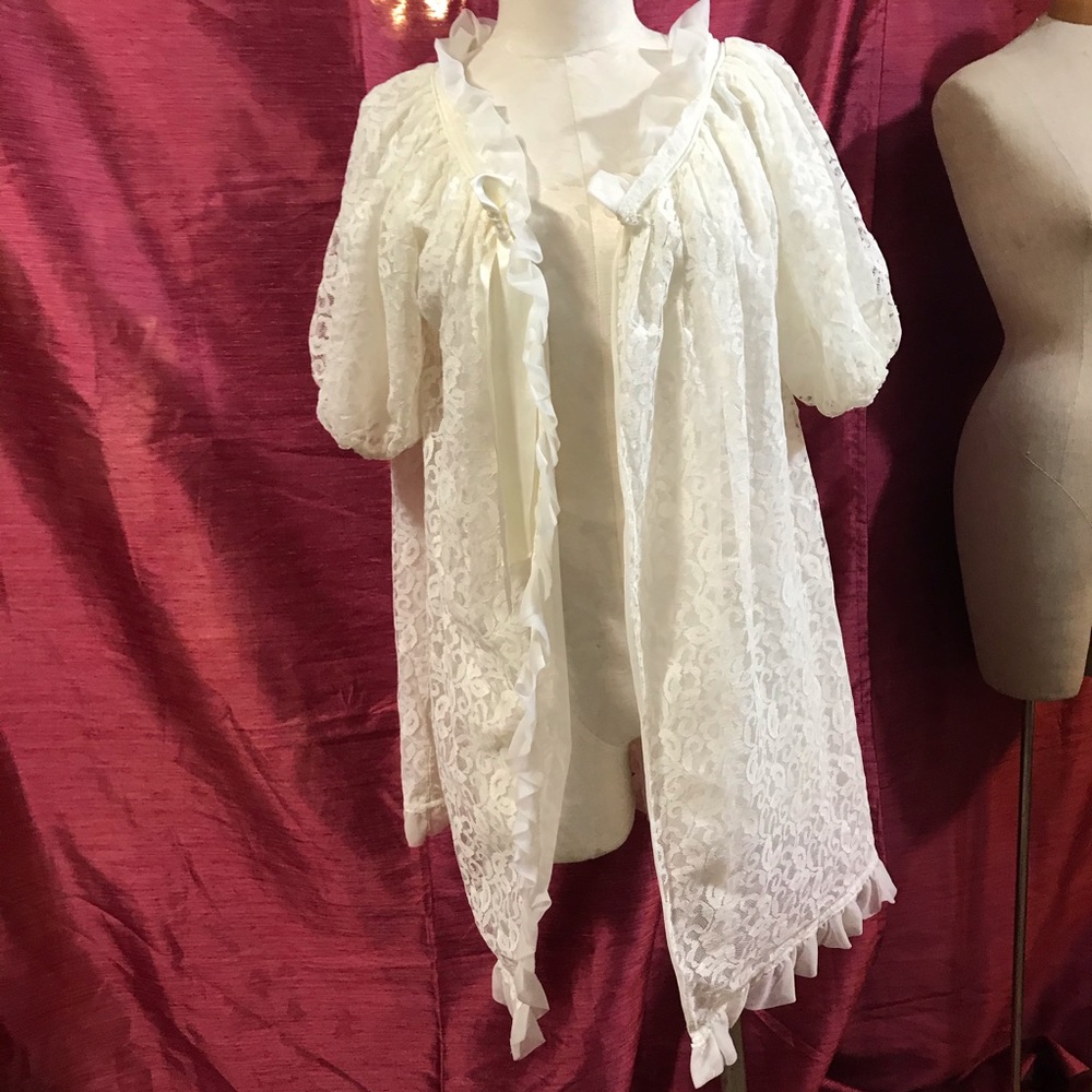 Vintage lace robe from GMC